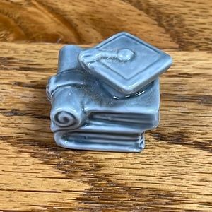 Wade Whimsies England graduate figurine